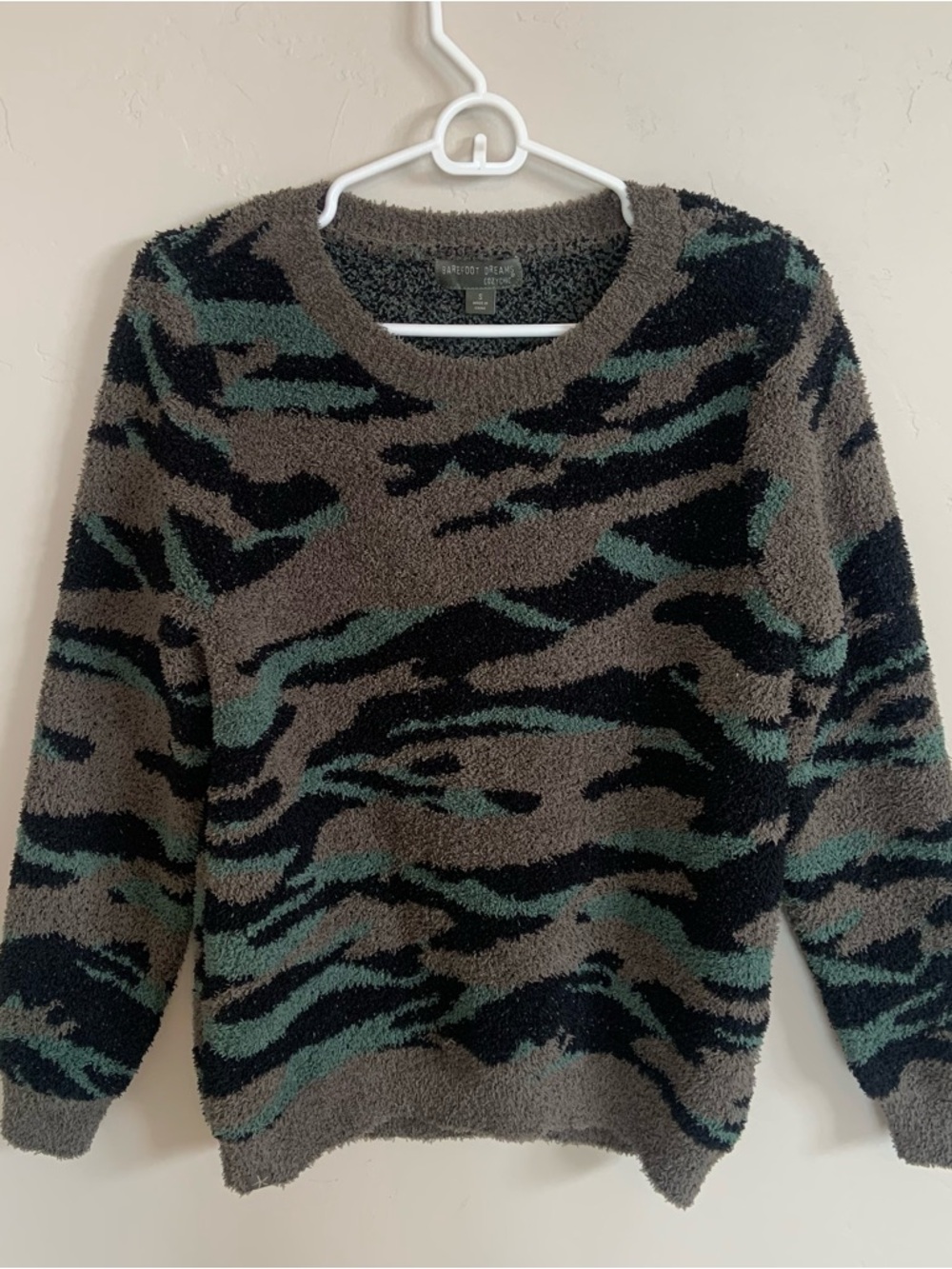 Barefoot Dreams Crewneck Sweater in Gray Black and Green Camo